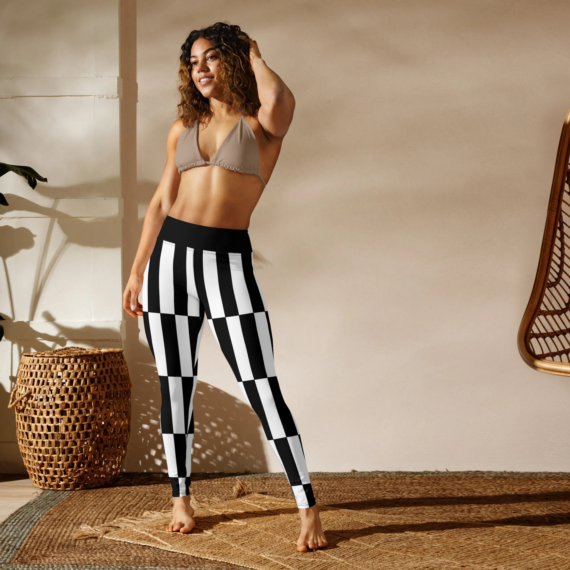 Black and White Optical Illusion Yoga Leggings