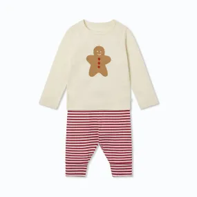 Gingerbread Tee & Ribbed Leggings Outfit