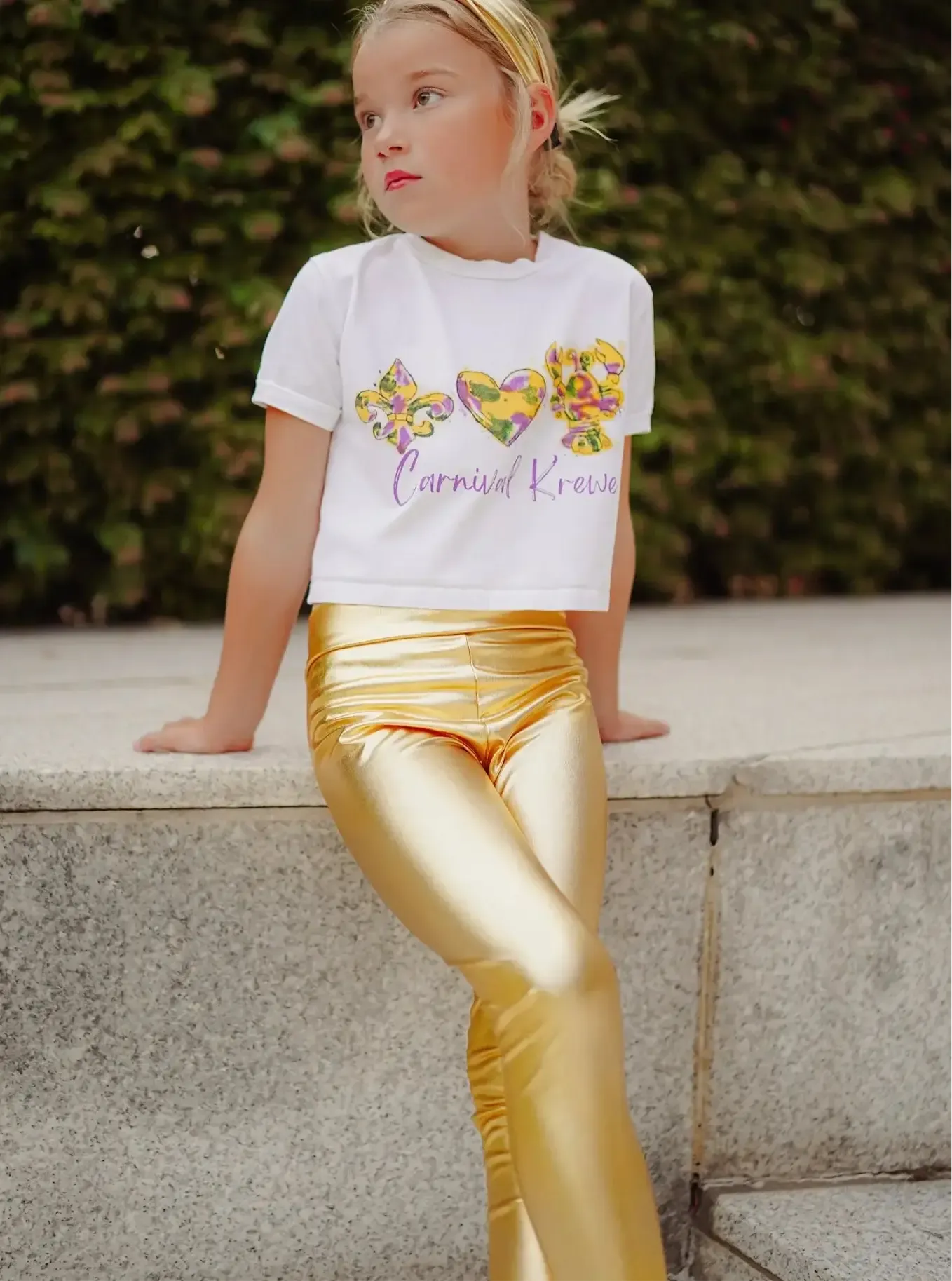 Never Basic Metallic Gold Ankle Bow Accent Leggings