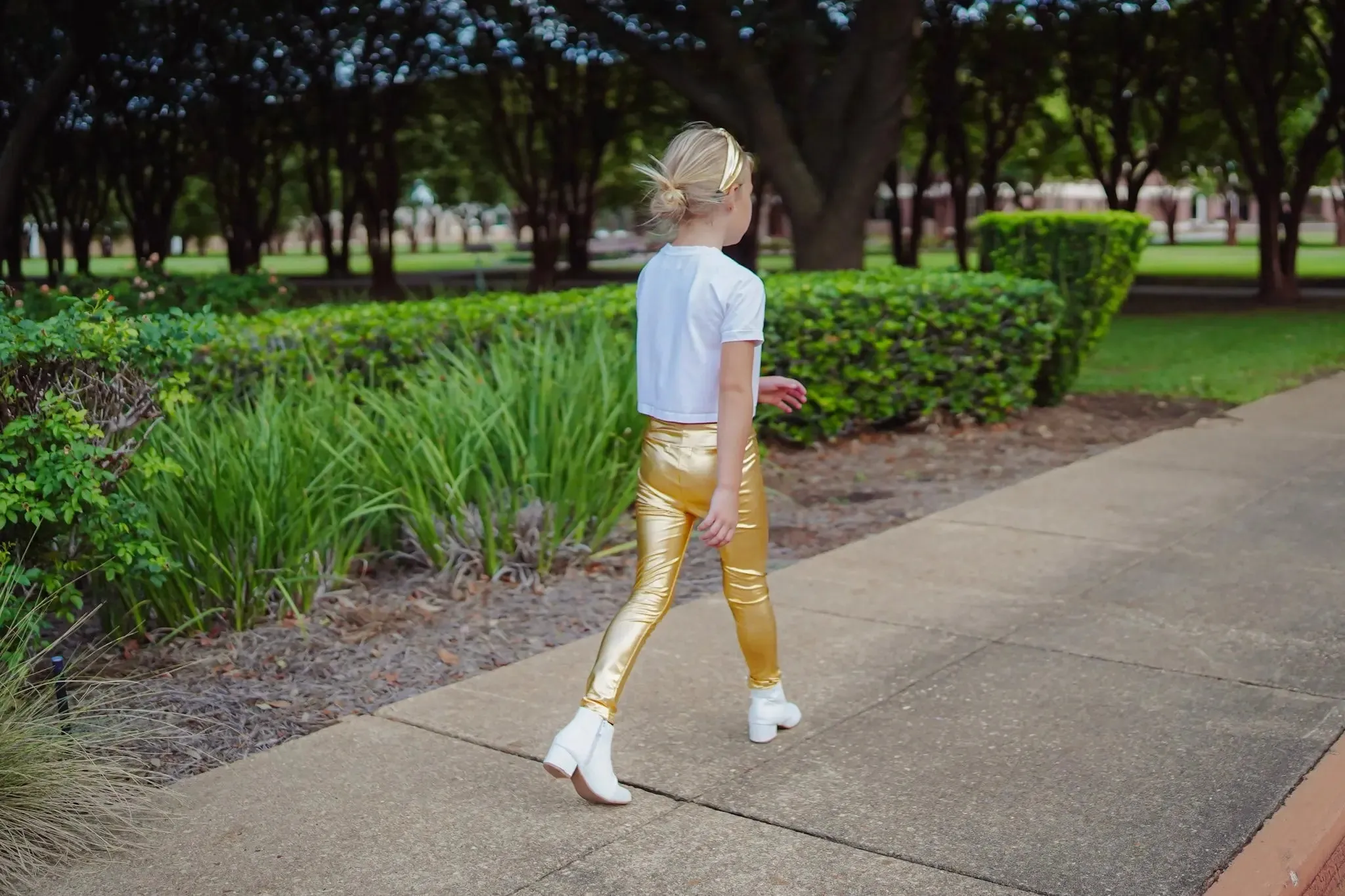 Never Basic Metallic Gold Ankle Bow Accent Leggings