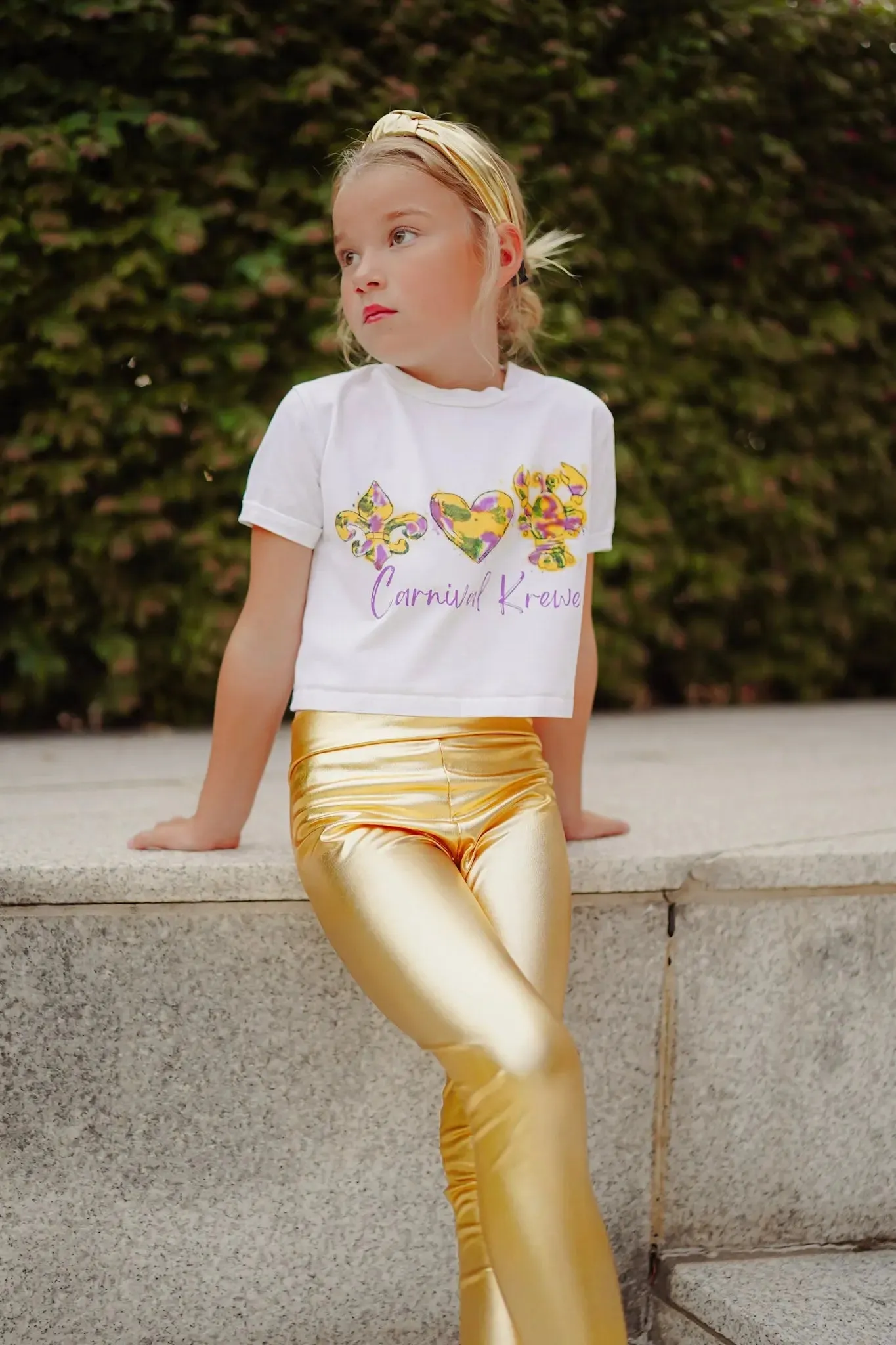 Never Basic Metallic Gold Ankle Bow Accent Leggings