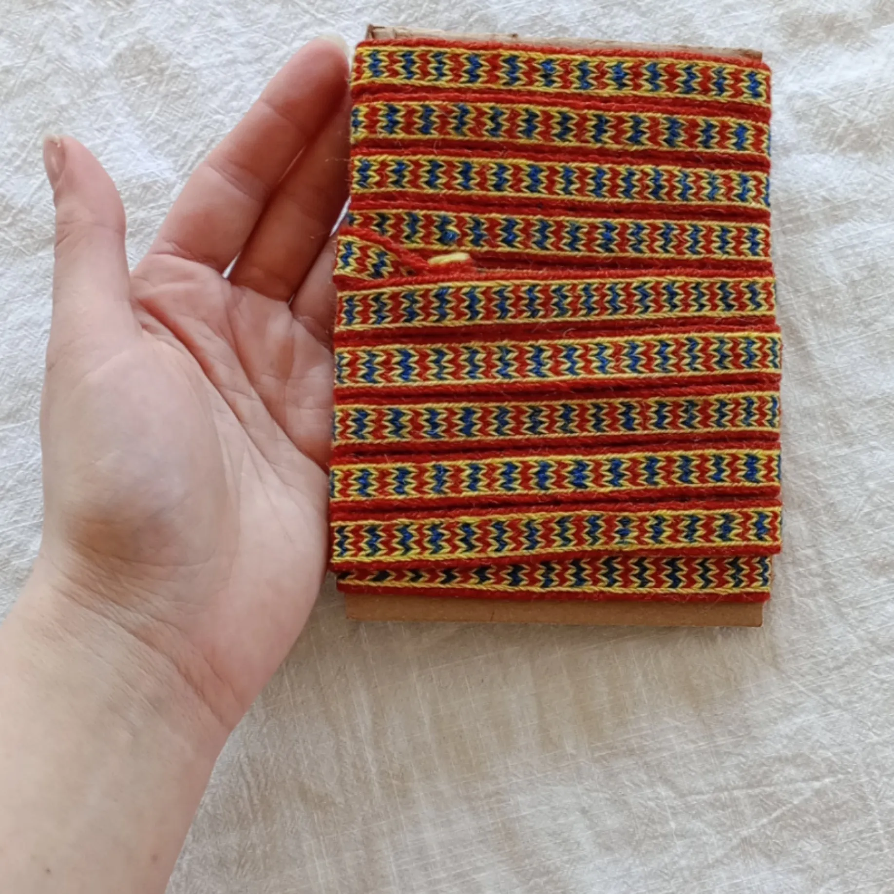 Reconstruction of 10-12th century tablet woven trim from Gaigovo / Staraya Ladoga