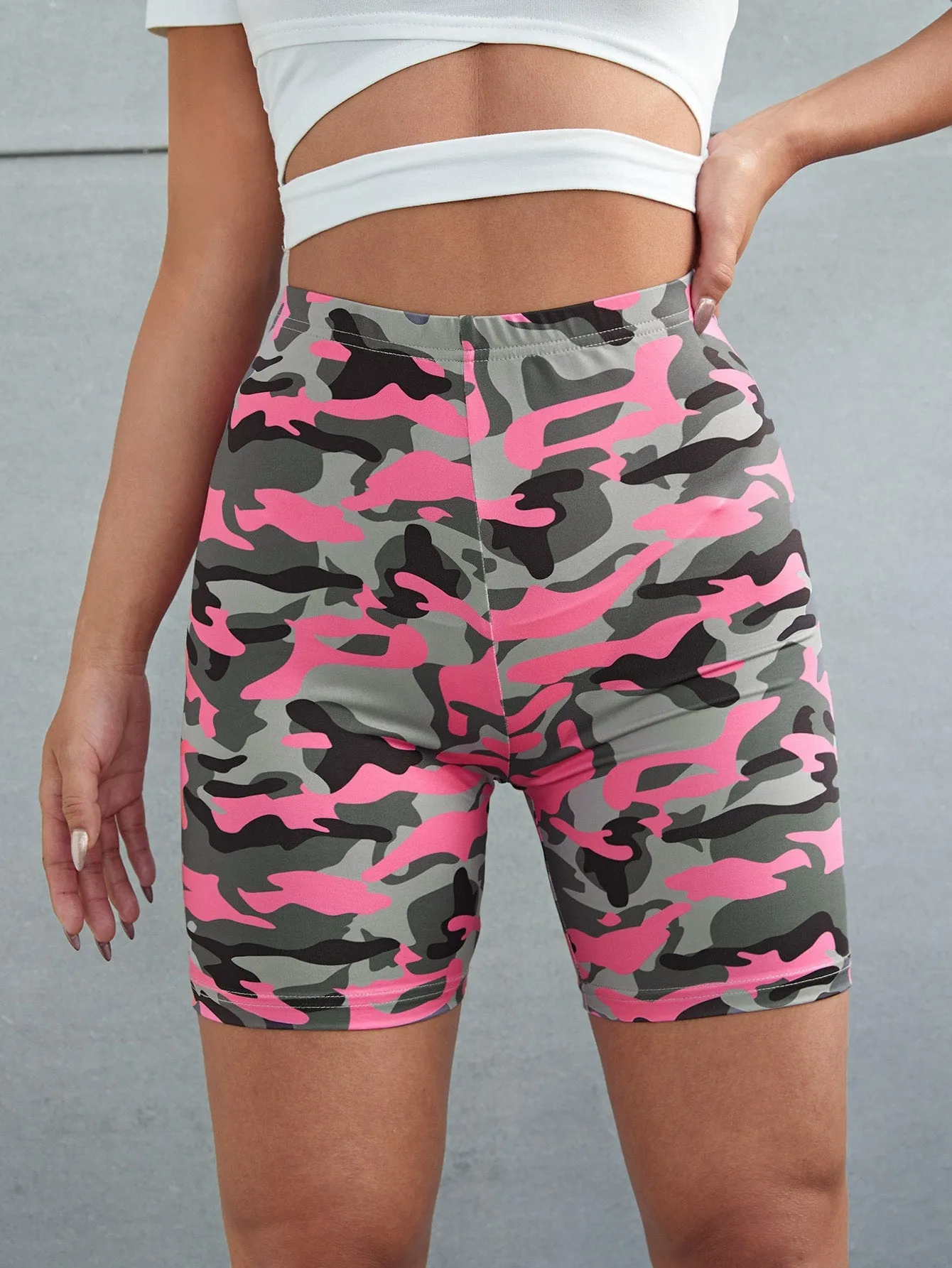 Sporty Camo Short Women Leggings