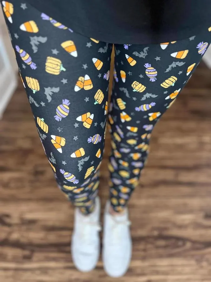 Witchful Thinking - Halloween Leggings: Black Candy and Bats